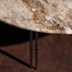 Gubi IOI Side Table 35 Gubi IOI Side Table -Danish Design Store GUBI SPRING 24 DETAIL IOI 05 hero 38944938 263a 46e0 a219 db3b9866eb89