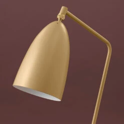 Gubi Grossman Gräshoppa Floor Lamp -Danish Design Store Grashoppa Floor lamp Olive brown5 0600059d 8762 49a9 8594 4e85fe389eb1