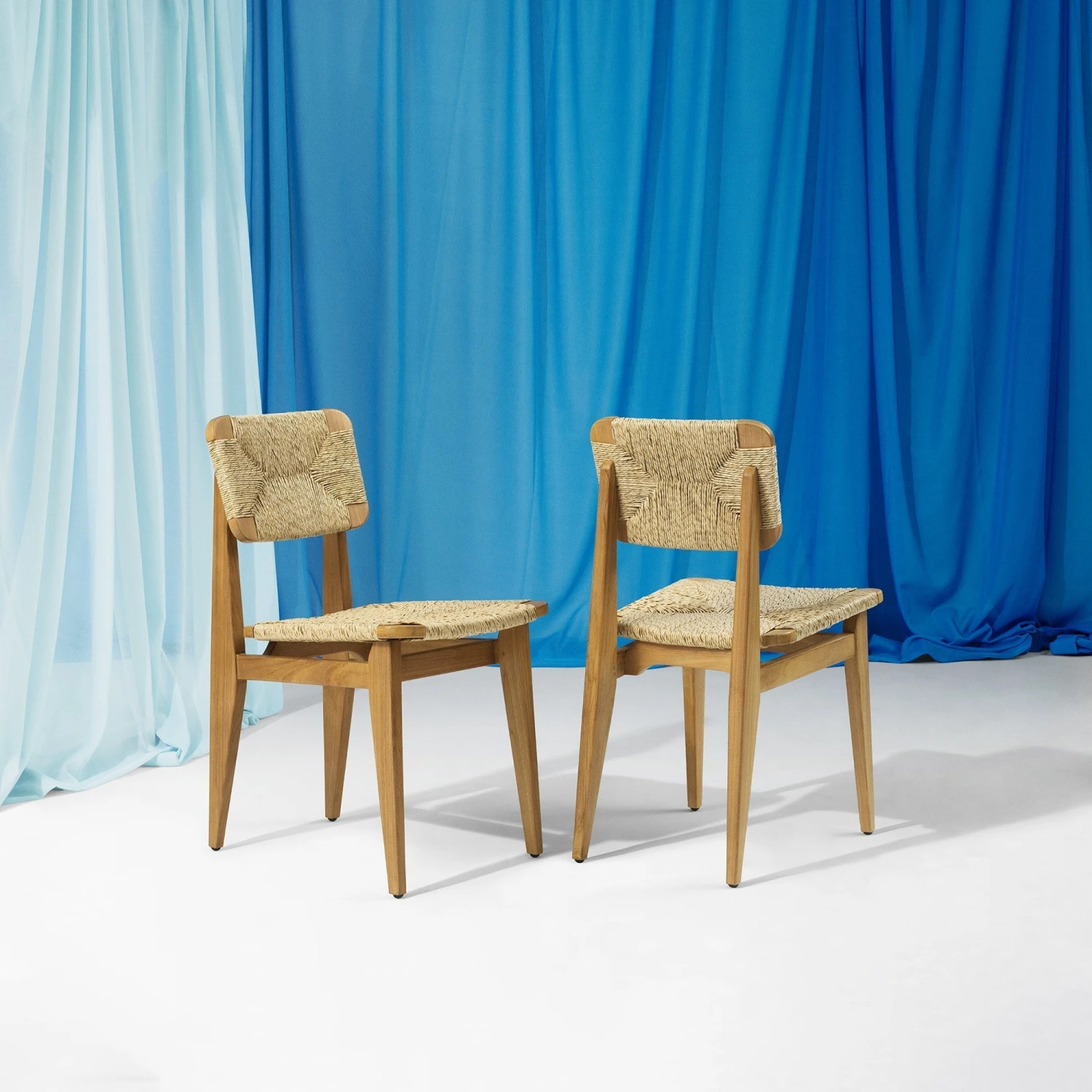 Gubi C-Chair Outdoor Dining Chair 8 Gubi C-Chair Outdoor Dining Chair - Image 6