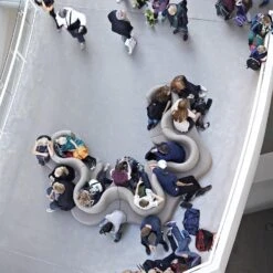 Verpan Cloverleaf Sofa - 3 Units -Danish Design Store HR AROS CLOVER PEOPLE 014 ff93bea8 883a 4a9e bef2 5d80db6ff45f