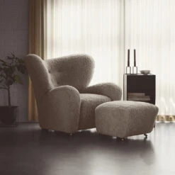 The Tired Man Footstool 21 The Tired Man Footstool -Danish Design Store Hoeg Moller20.06.23byLassenAW2010367copy 670f877b 5aad 440d a1a7 670d0d08254c