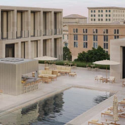 Fritz Hansen Skagerak Pelgaus High Table 19 Fritz Hansen Skagerak Pelgaus High Table -Danish Design Store Hospitality Cam09 V01 d3a1ab5e e1b1 42d3 a715 bff4dfac1672