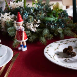 Kay Bojesen Christmas Lise Figurine 17 Kay Bojesen Christmas Lise Figurine -Danish Design Store KAH 693206 693208 KB 39437 TABLE DECO CLOSE UP