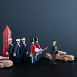 Kay Bojesen Navy / Marine Figurine -Danish Design Store KB 39267 39024 39025 39219 Marine w guardsmen on shelf