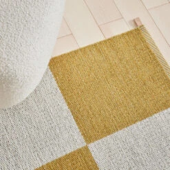 Checkerboard Icon Rug -Danish Design Store Kasthall Checkerboard Icon Sunny Day 450 CU square 4fb83809 6fe6 4736 ab10 321805023020