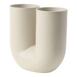 Muuto Kink Vase 13 Muuto Kink Vase -Danish Design Store Kink vase sand angle Muuto 5000x5000 hi res
