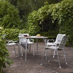 Vitra Landi Chair 18 Vitra Landi Chair -Danish Design Store Landi Chair Davy Table 315949 master copy 8e201b26 4dff 460c 8db5 c8ac4cb46a7a