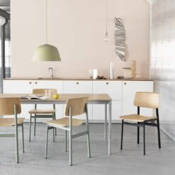 Muuto Ambit Pendant Lamp 36 Muuto Ambit Pendant Lamp -Danish Design Store Loft chair Base table oak grey Ambit beige green E27 org