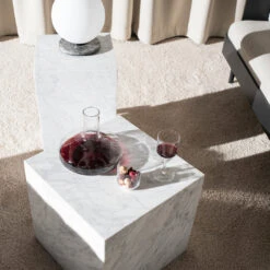 Wine Breather Carafe 23 Wine Breather Carafe -Danish Design Store MENU Plinth Winebreather TR Bulb