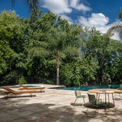 MOLO Sunbed 25 MOLO Sunbed -Danish Design Store MOLO CLICK Dining olive green CIRCLE HOUE HR 4SB high