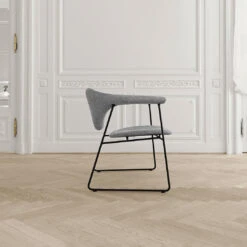 Gubi Masculo Dining Chair - Sledge Base -Danish Design Store MasculoDiningChairSledgeBase 01