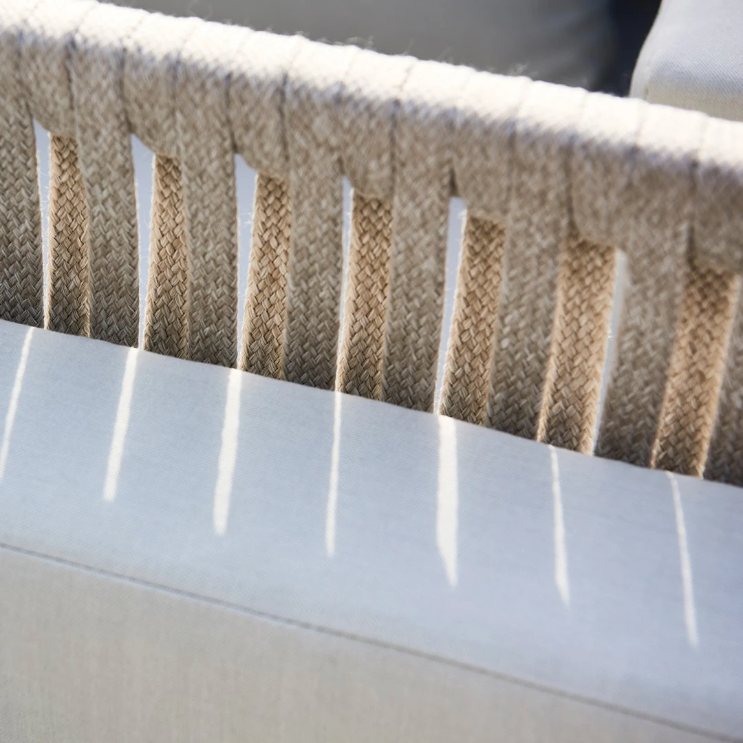 Mindo 106 Outdoor Lounge Chair 6 Mindo 106 Outdoor Lounge Chair - Image 4