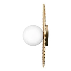 Liila Muuse Wall Light 26 Liila Muuse Wall Light -Danish Design Store Nuura LiilaMuuseMediumNordicGold Opal Packshot 5