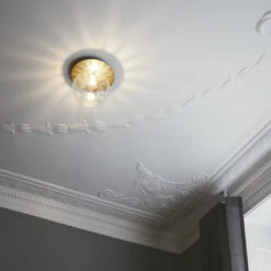 Liila 1 Wall Light - Large 39 Liila 1 Wall Light - Large -Danish Design Store Nuura Liila 1 Large Optic Nordic Gold lifestyle