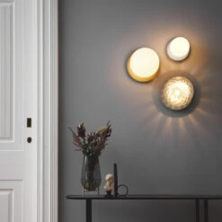 Liila 1 Wall Light - Large 40 Liila 1 Wall Light - Large -Danish Design Store Nuura Liila 1 Medium and Large lifestyle 7e7a1c73 6300 4d40 996c 3f565d91d6de