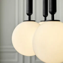 Miira 6 10 Miira 6 -Danish Design Store Nuura Miira 6 opal lifestyle 3 fba8a3df 6296 4f13 ad36 95563b73b4b9