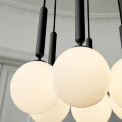 Miira 6 11 Miira 6 -Danish Design Store Nuura Miira 6 opal lifestyle 4 d66b3f2d f464 410e 800c 6e9c0041f978