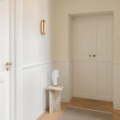 Sasi Wall Light -Danish Design Store Nuura Rizzatto171SatinBrass Opal SasiSmallBrass lifestyle 2