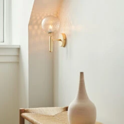 Miira Wall Light -Danish Design Store Nuura lifestyle Miira Wall Brass Optic 2