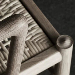 OW149 Colonial Chair 40 OW149 Colonial Chair -Danish Design Store OW149 WB Detail 02 fd64485d 0353 472c 8c50 8dd956f59201