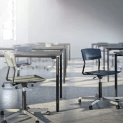 Pure X Conference Chair - 5-Star Base W/ Casters 12 Pure X Conference Chair - 5-Star Base W/ Casters -Danish Design Store PURE X RAIL High 1