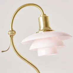 Louis Poulsen PH 2/2 Luna Table Lamp -Danish Design Store PaleRose23 PH22 Table Pale Rose Detail Studio d0a3fd18 a572 46c6 9e4d ae3ae88bda76