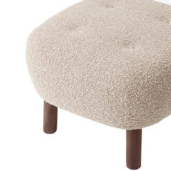 Little Petra Pouf ATD1 -Danish Design Store Pouf ATD1 Karakorum Walnut Detail 01