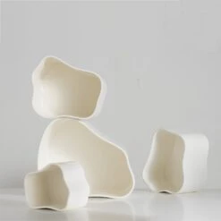 Artek Riihitie Plant Pot - Shape B 31 Artek Riihitie Plant Pot - Shape B -Danish Design Store Riihitie Plant Pot Photo Carl Kleiner 6