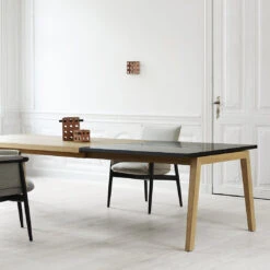 E005 Embrace Chair 31 E005 Embrace Chair -Danish Design Store SH900 Table oak oil E005 Oak black sreelcuttrio733 natural