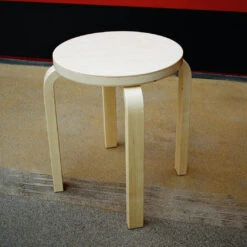 Artek Stool E60 -Danish Design Store Stool E60 clear lacquer 3 cmyk JPG 73482dd0 3b23 4aa0 b033 c1809c17556a