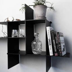 Up The Wall Shelf -Danish Design Store Up The Wall lifestyle image 02 3f8b8ff6 8ebf 4aad 9cbc 82d807ec200a
