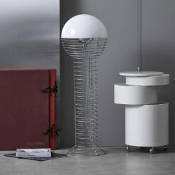Verpan Wire Floor Lamp 16 Verpan Wire Floor Lamp -Danish Design Store VERPAN 302