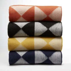 Verpan Mirror Throw Blanket 15 Verpan Mirror Throw Blanket -Danish Design Store VERPAN MIRROR MIX STACK HR