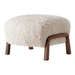 Wulff ATD3 Pouf -Danish Design Store Wulff Pouf ATD3 Oiled Walnut w. Sheepskin Moonlight side