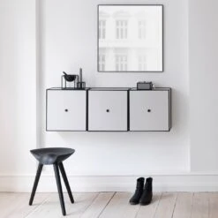 View Mirror 25 View Mirror -Danish Design Store byLassen Frame ML42 stool View Lifestyle High Res 2 440e6c2c 8cb1 45fd 9bb8 bbf6ccfa25b2