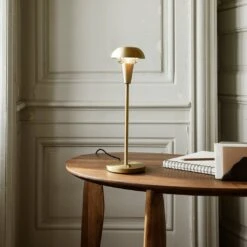Ferm LIVING Yama Holder 10 Ferm LIVING Yama Holder -Danish Design Store fermLIVING AW21 FeveDeskWalnut TinyTableLampBrass image 790df519 0ad4 4cd1 9ea7 00b47b4b96a8