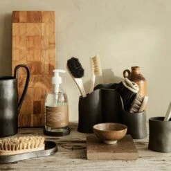 Ferm LIVING Flow Jug 40 Ferm LIVING Flow Jug -Danish Design Store fermLIVING AW21 MergeTrivetMocha Yama PetiteBowlsSetOf3 image 438737d7 2c45 4368 9697 10973093e177