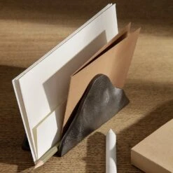 Ferm LIVING Yama Holder 8 Ferm LIVING Yama Holder -Danish Design Store fermLIVING AW21 YamaHolder image