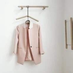 Fritz Hansen Skagerak Georg Wardrobe Rack 13 Fritz Hansen Skagerak Georg Wardrobe Rack -Danish Design Store georghwl 42d2c581 f419 41d7 bf37 4b95be395c05