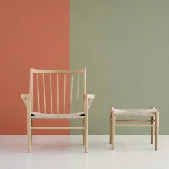 J83 Stool 11 J83 Stool -Danish Design Store j83 closeup 01 0390 v2 9326ed30 95ab 4006 aed3 2538c28b7f85