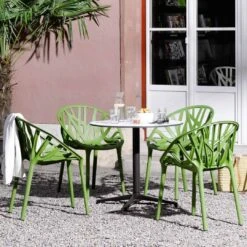 Vitra Bistro Table - Round - Outdoor -Danish Design Store vitra bistro outdoor table round 1 2 6cfbdf9e 8602 415f a993 30ff616053ed