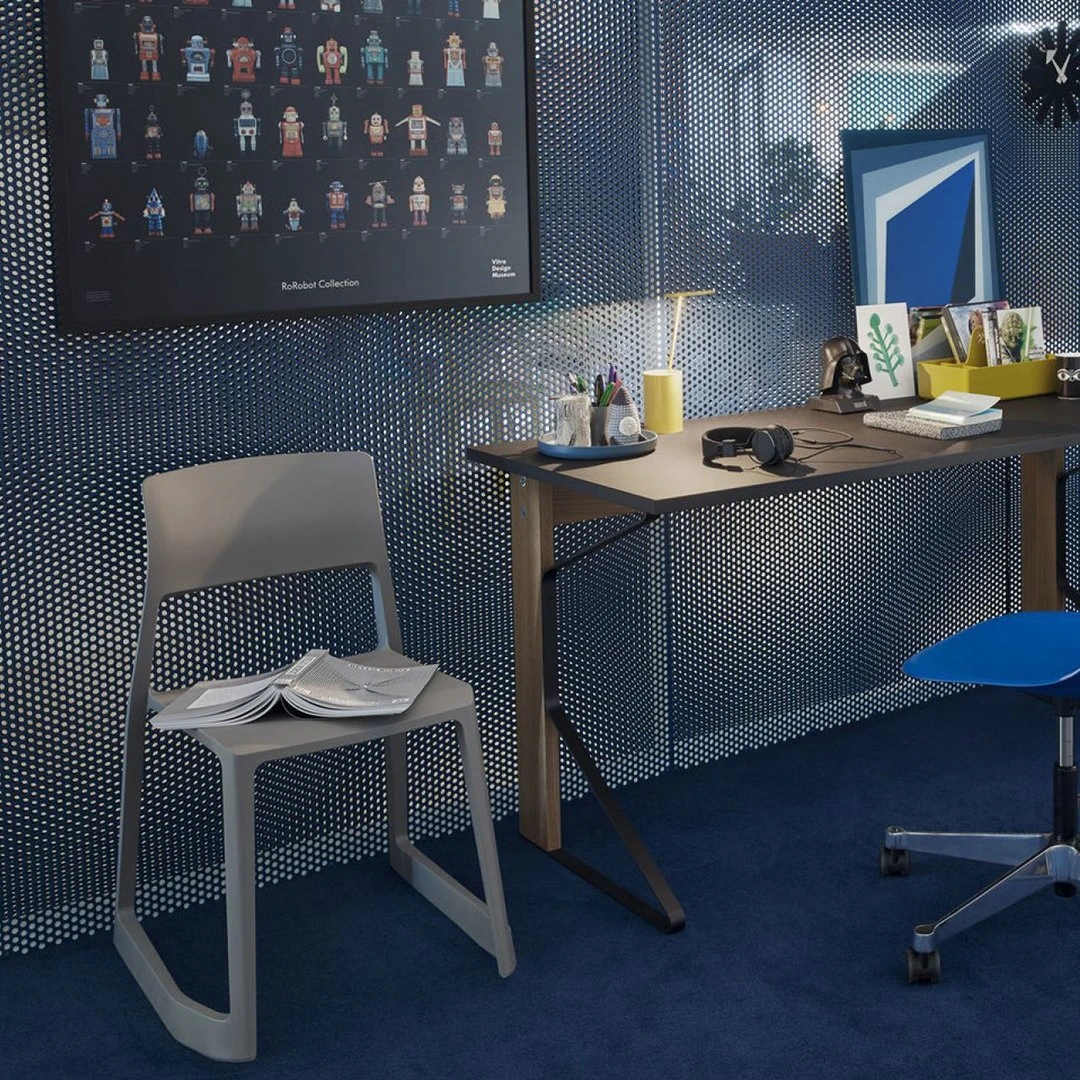 Vitra Tip Ton RE Rocking Chair - Stackable 11 Vitra Tip Ton RE Rocking Chair - Stackable - Image 9